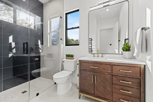$2,994,000 | 911 Vivian Circle, Newbury Park, CA 91320