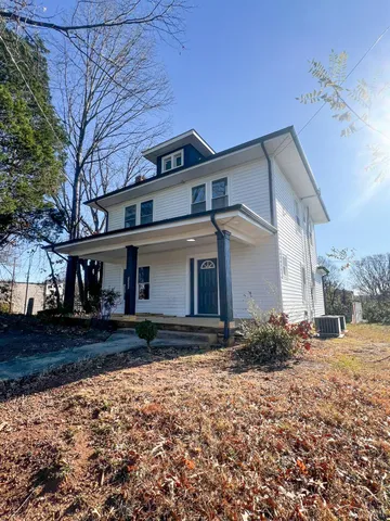 $199,900 | 2220 Fort Avenue, Lynchburg, VA 24501