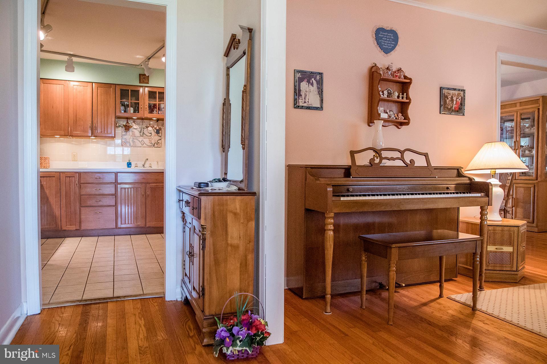 11 Rolling Road Stratford, NJ 08084 - Photo 20 of 40