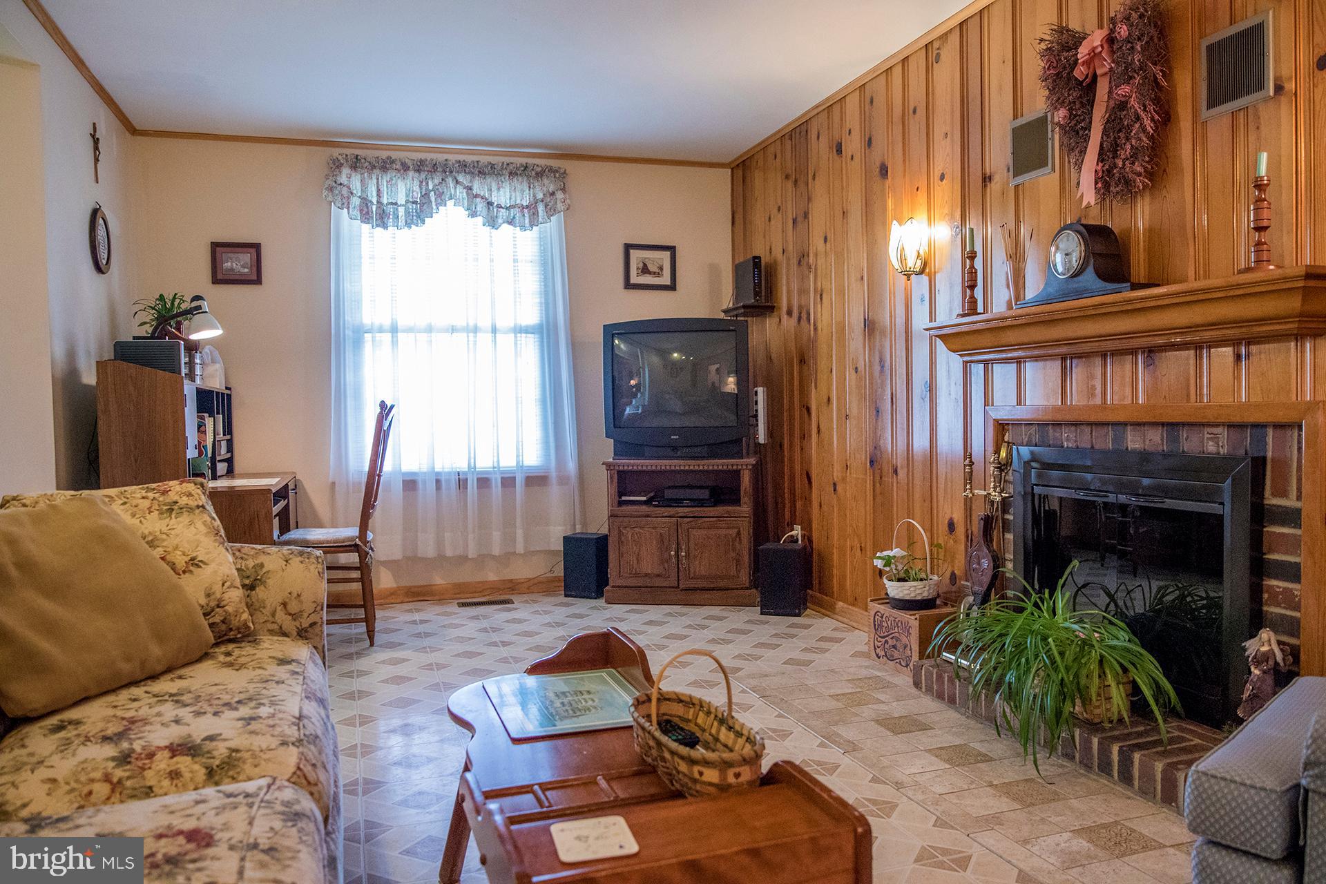 11 Rolling Road Stratford, NJ 08084 - Photo 21 of 40