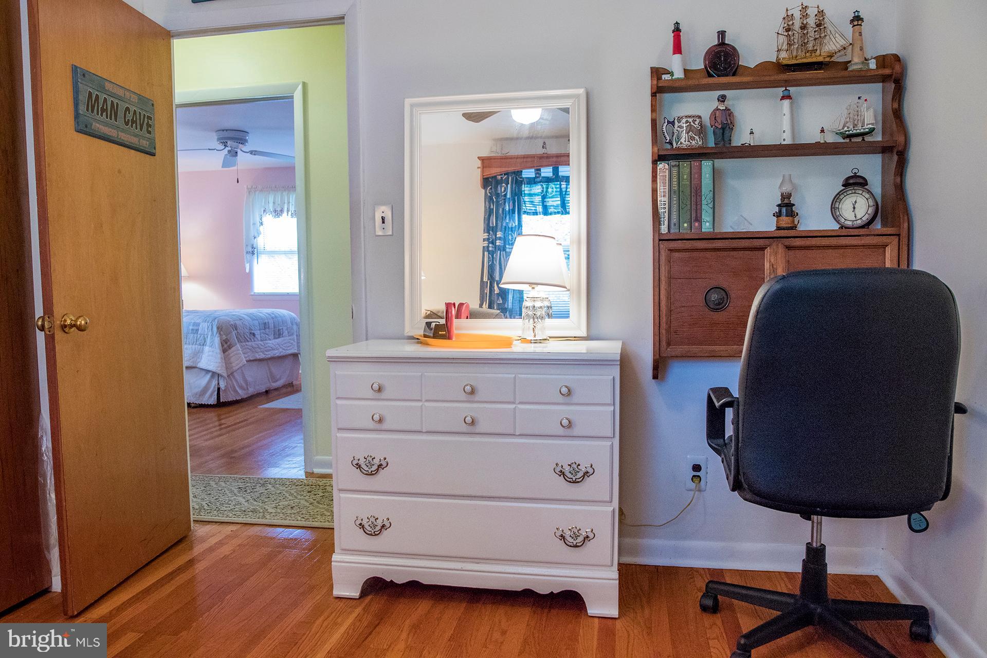 11 Rolling Road Stratford, NJ 08084 - Photo 32 of 40