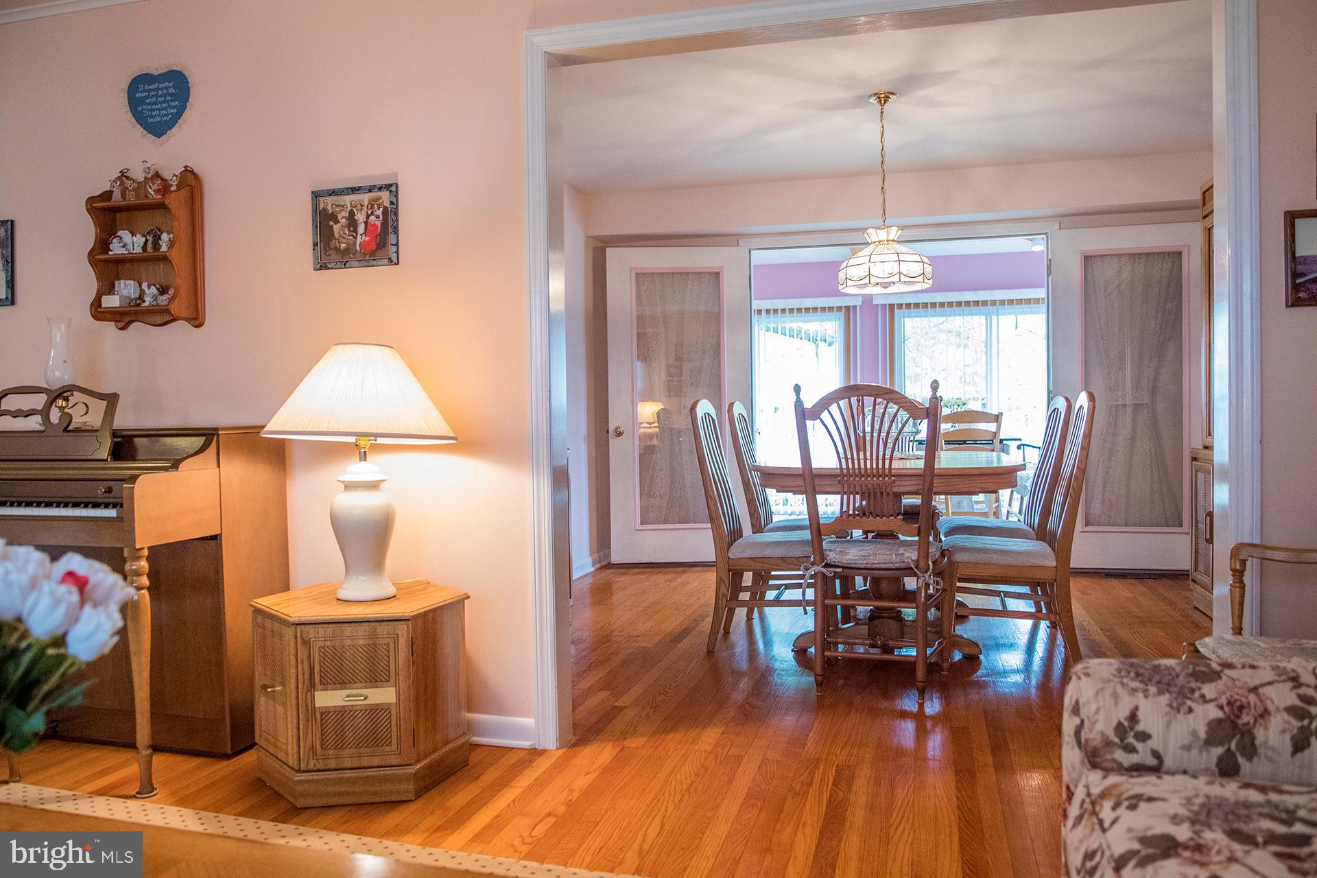 11 Rolling Road Stratford, NJ 08084 - Photo 9 of 40