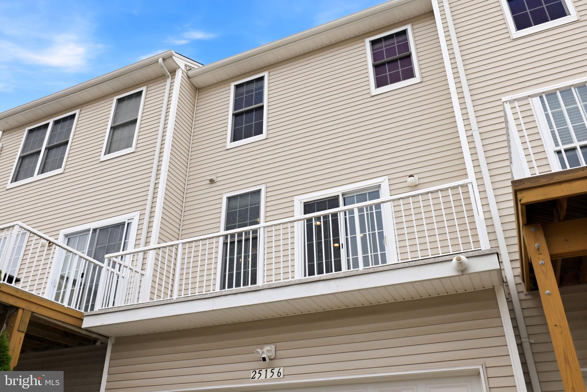 25156 Monteith Terrace Chantilly, VA 20152 - Photo 9 of 72 Charming townhouse with inviting balcony.