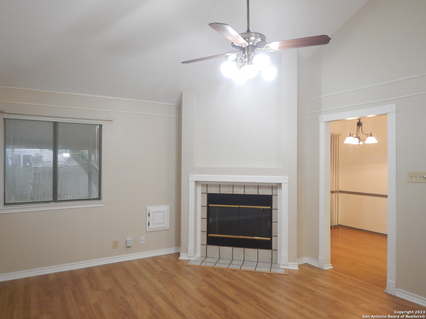 5906 Spring Crossing San Antonio, TX 78247 - Photo 5 of 21