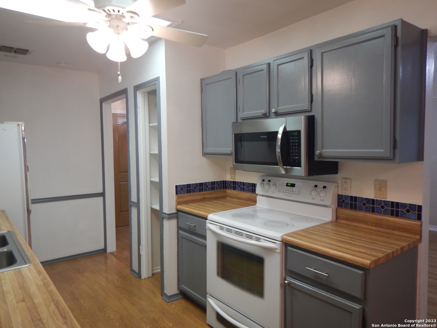 5906 Spring Crossing San Antonio, TX 78247 - Photo 8 of 21