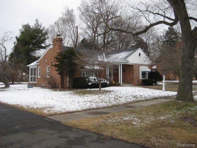 17610 Cornell Road Southfield, MI 48075 - Photo 23 of 25 261-911622 - Front Left.JPG