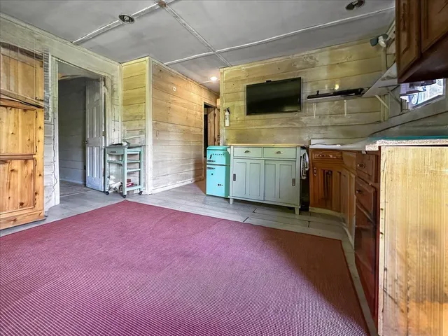 a view of a storage & utility room