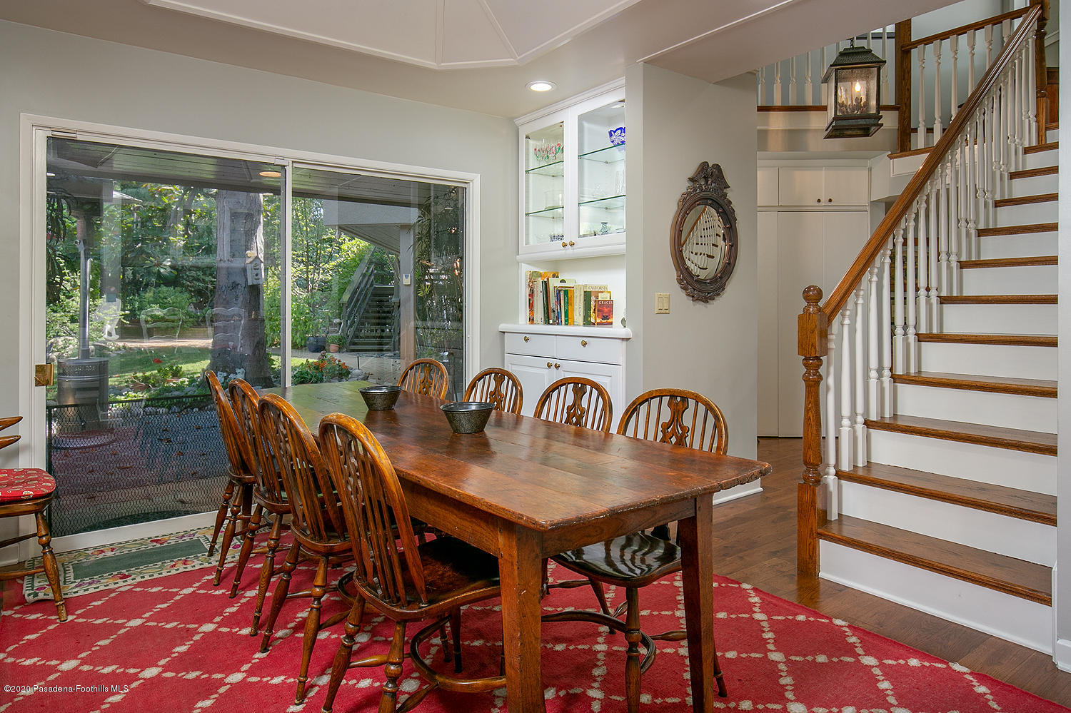 600 Busch Place Pasadena, CA 91105 - Photo 15 of 47 a dining room with furniture and window
