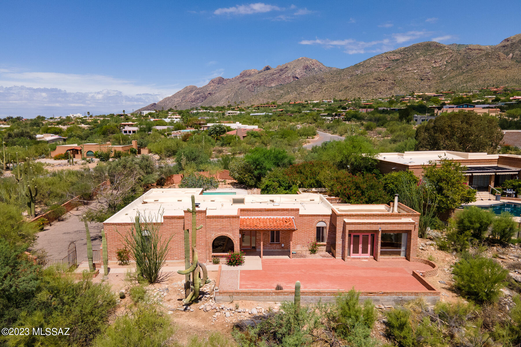 6942 North Table Mountain Road Tucson, AZ 85718 - Photo 1 of 43
