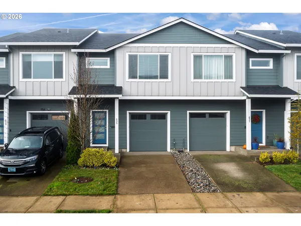 $395,000 | 835 South 25th Avenue, Cornelius, OR 97113