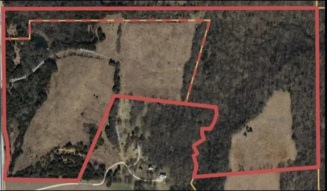 $10,000 | 2100 Woodring Road, Lecompton, KS 66050