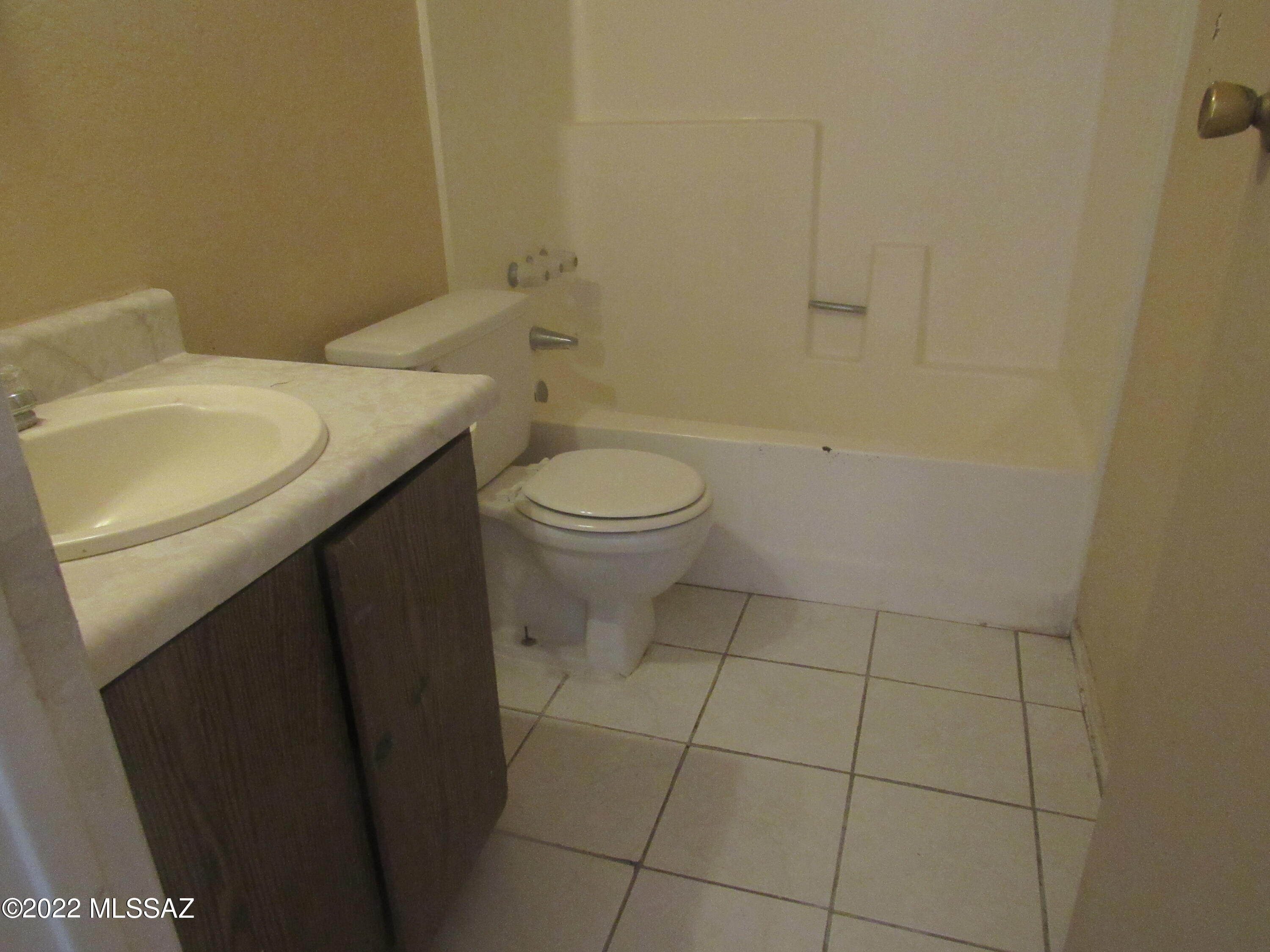 1233 Paseo Chubasco Rio Rico, AZ 85648 - Photo 5 of 12