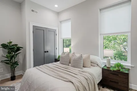 $639,900 | 909 South 25th Street, Philadelphia, PA 19146