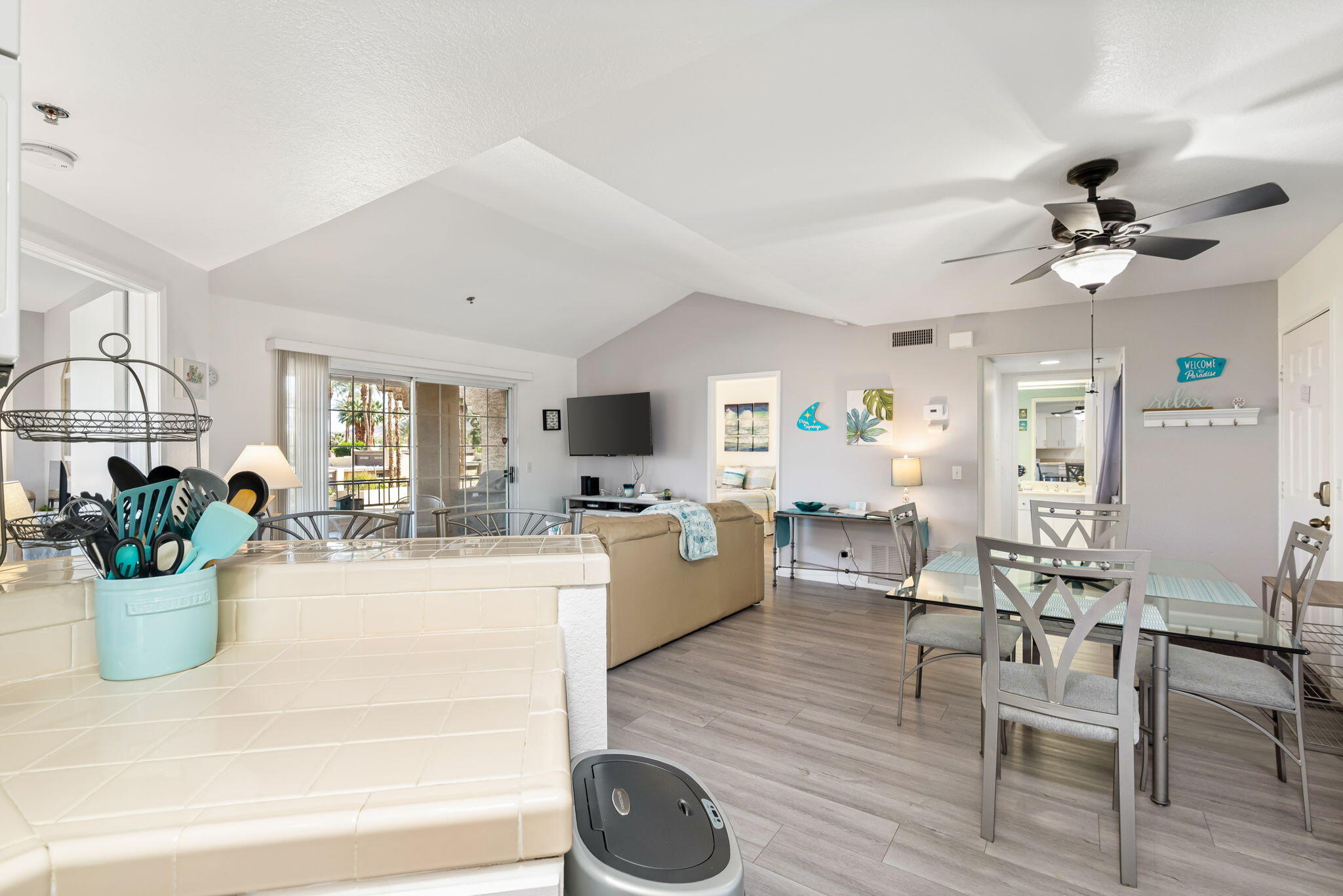 2700 Lawrence Crossley Road, Unit 119 Palm Springs, CA 92264 - Photo 12 of 23 2700 Lawrence Crossley Road 119