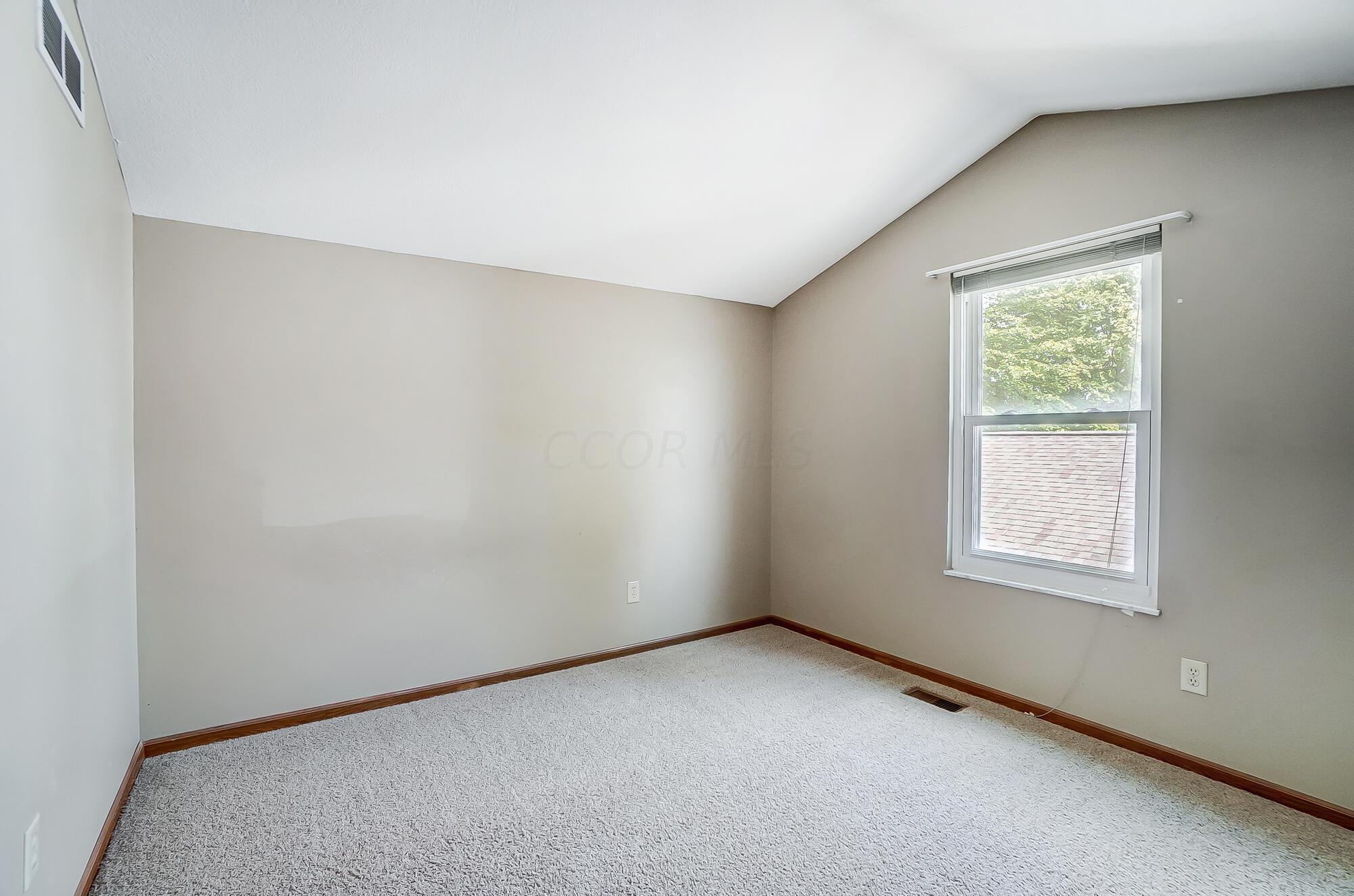 2246 Spindler Road Hilliard, OH 43026 - Photo 30 of 53 Bedroom 2