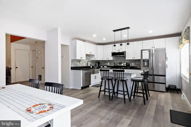 $2,300 | 937 Magnolia Road, Vineland, NJ 08360