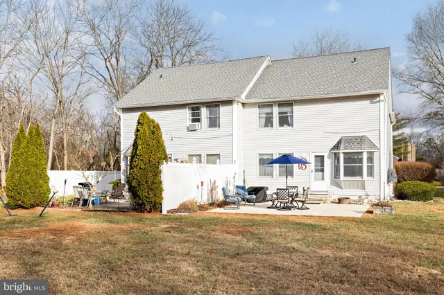 $2,300 | 937 Magnolia Road, Vineland, NJ 08360