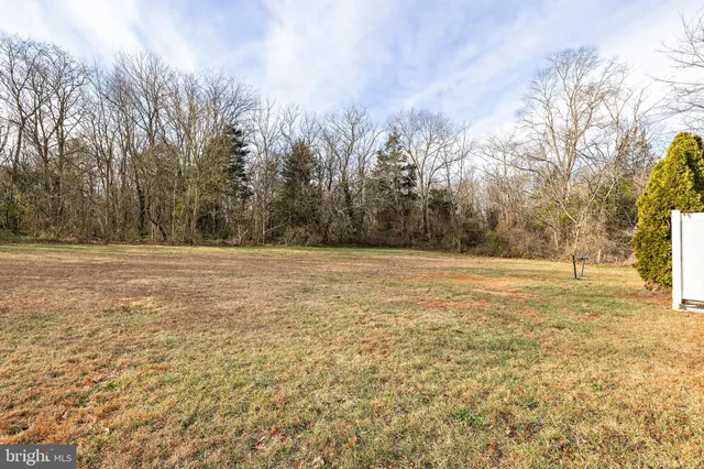 $2,300 | 937 Magnolia Road, Vineland, NJ 08360