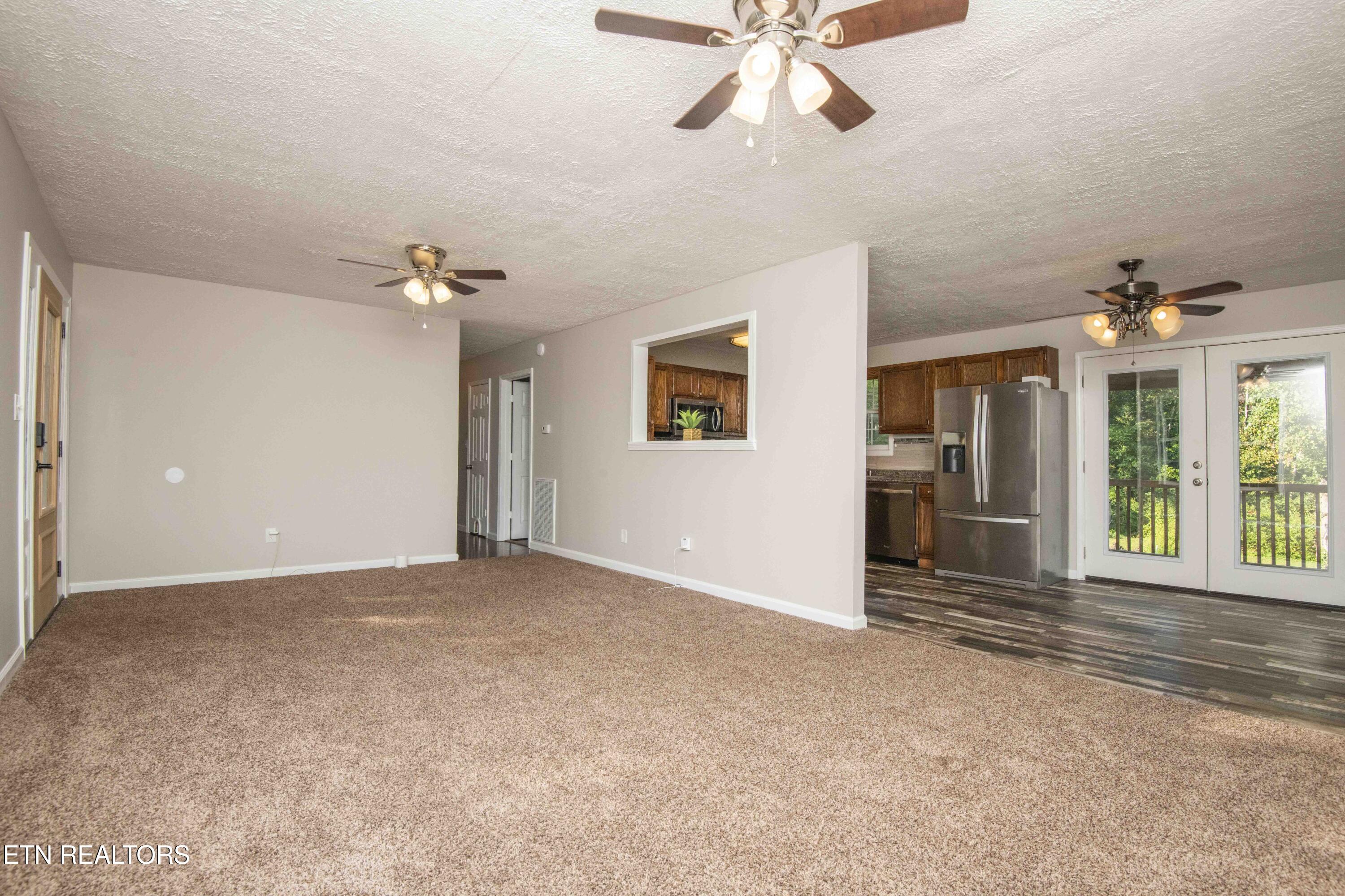505 Monroe Road Maynardville, TN 37807 - Photo 6 of 39 living 2_1