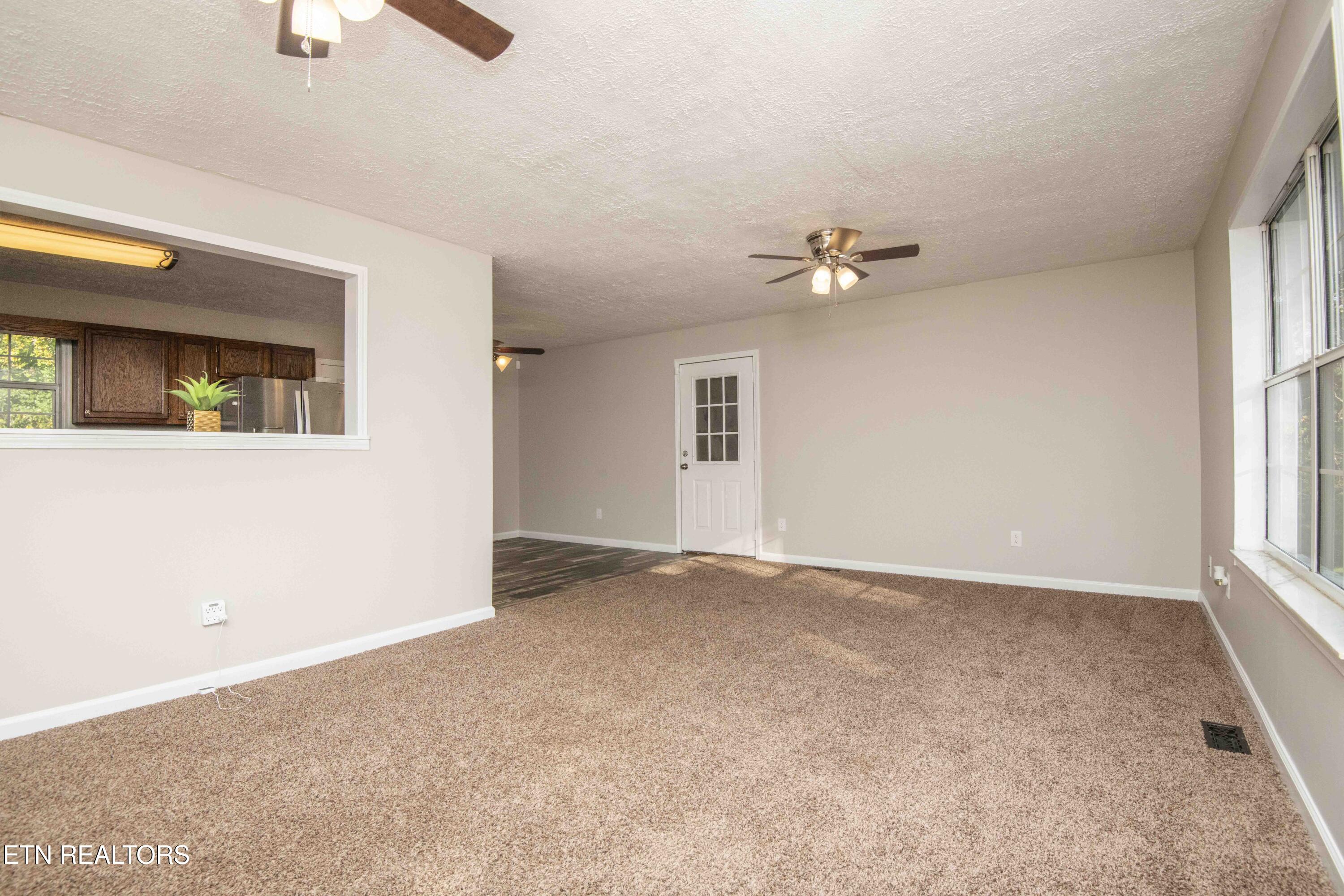 505 Monroe Road Maynardville, TN 37807 - Photo 7 of 39 living 3_1