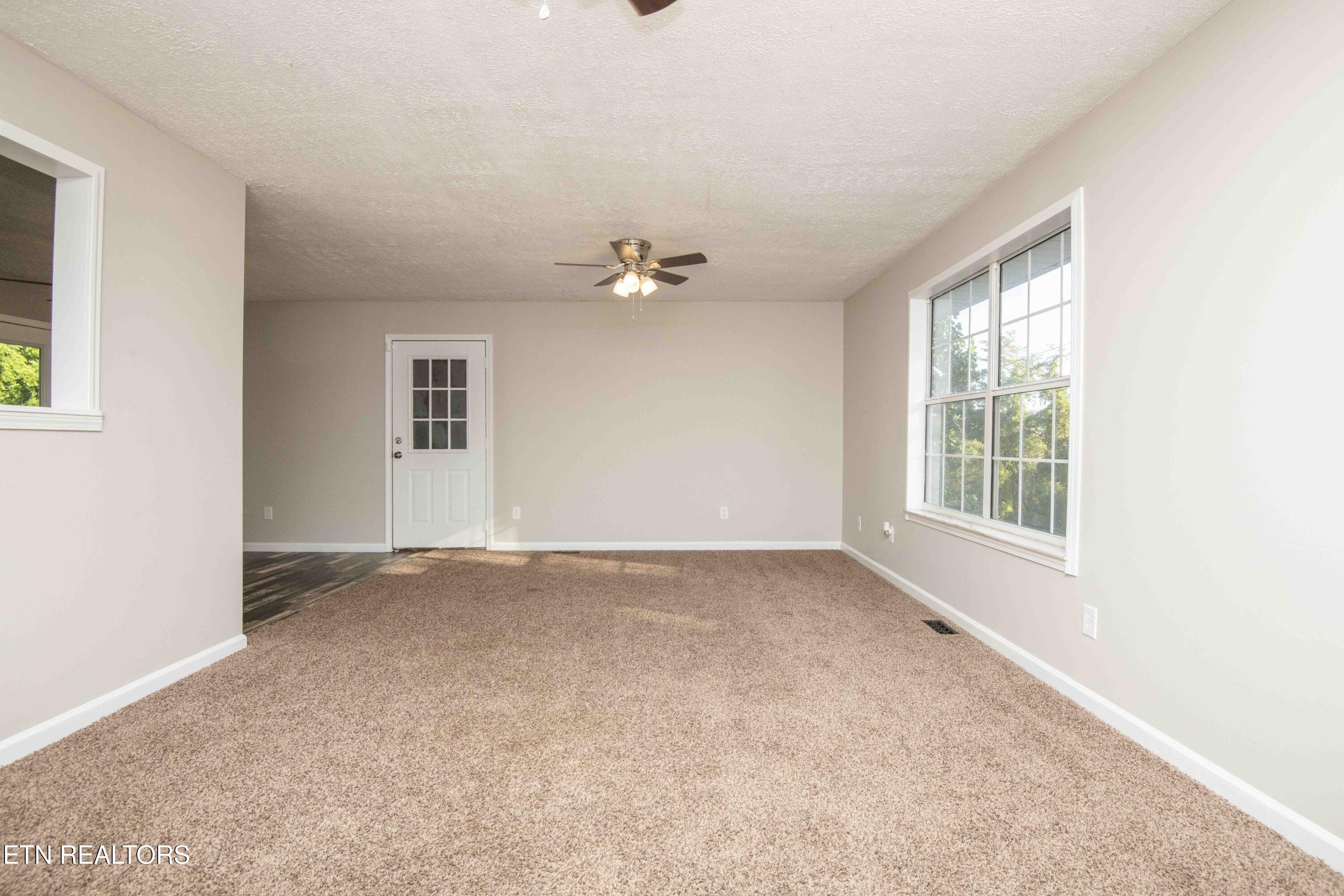 505 Monroe Road Maynardville, TN 37807 - Photo 8 of 39 living 4_1