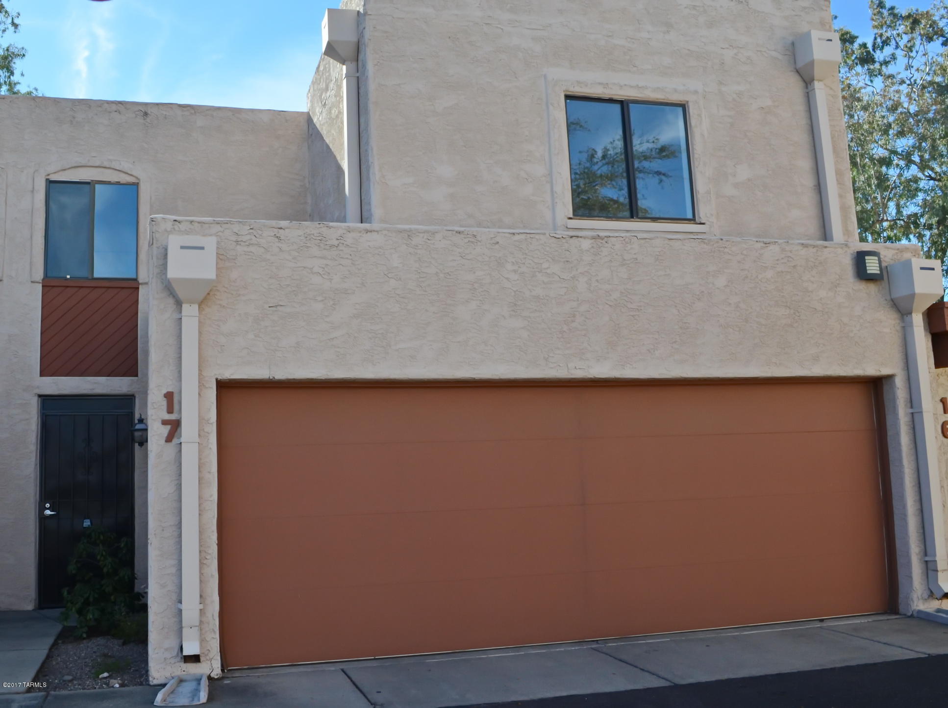 1949 North Swan Road, Unit 17 Tucson, AZ 85712 - Photo 2 of 34