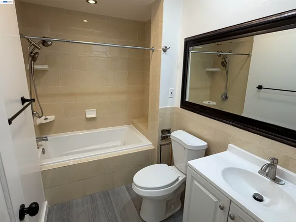 $4,200 | 175 West Moltke Street, Daly City, CA 94014