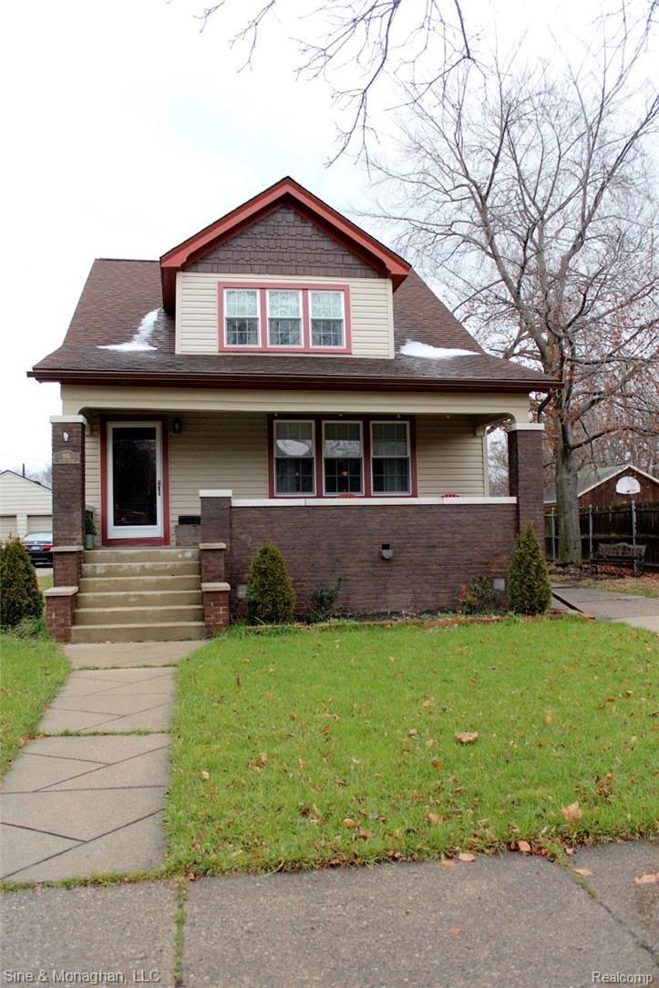 916 Rivard Boulevard Grosse Pointe, MI 48230 - Photo 50 of 73 IMG_7083.jpg