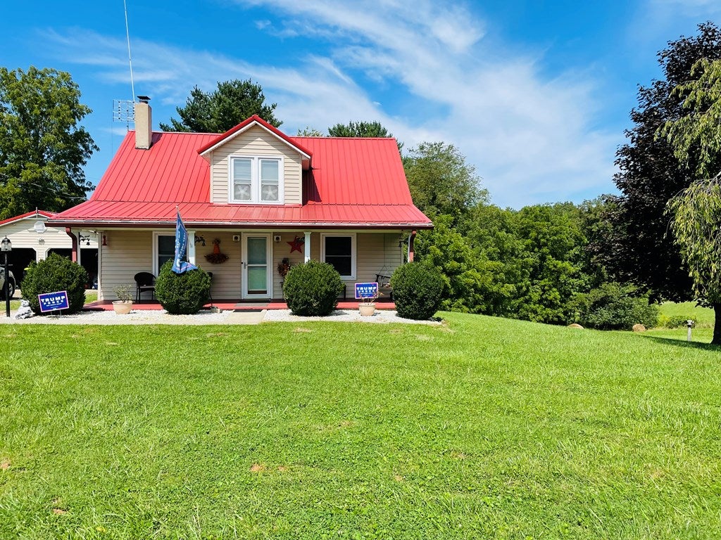 937 Hebron Road Galax, VA 24333 - Photo 16 of 26 Gallery Image 16