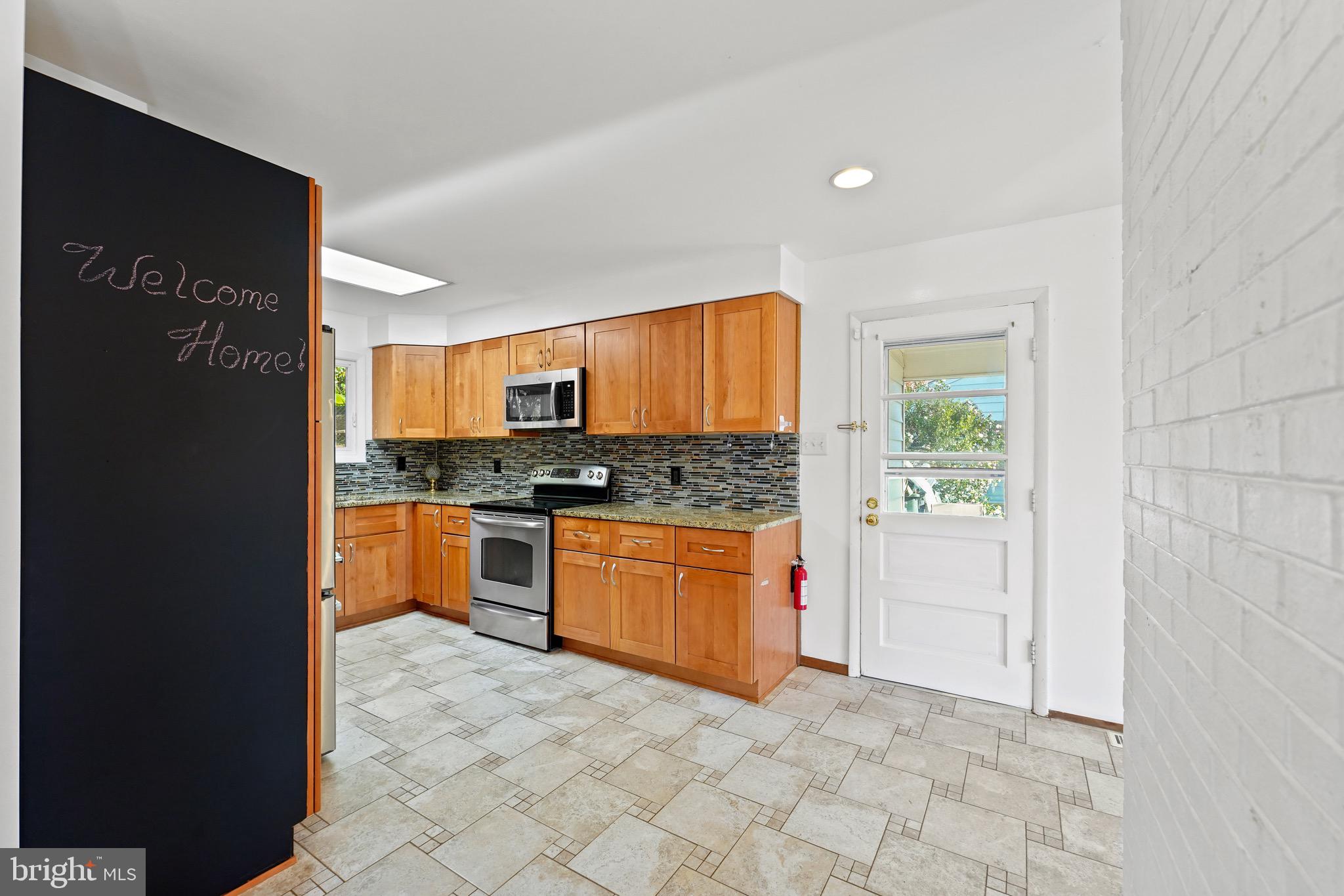 7918 Jansen Drive Springfield, VA 22152 - Photo 16 of 38