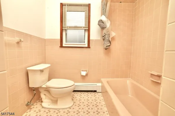 $2,300 | 9 Davey Street, Bloomfield, NJ 07003