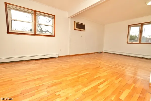 $2,300 | 9 Davey Street, Bloomfield, NJ 07003