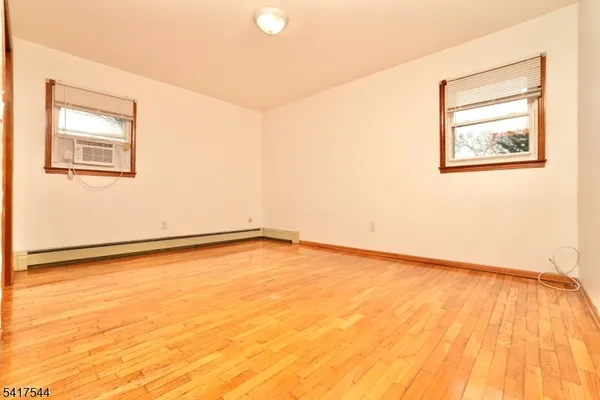 $2,300 | 9 Davey Street, Bloomfield, NJ 07003