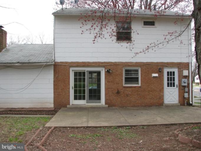4007 Lees Corner Road Chantilly, VA 20151 - Photo 2 of 6 Exterior (Rear)