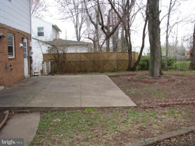 4007 Lees Corner Road Chantilly, VA 20151 - Photo 4 of 6 Patio