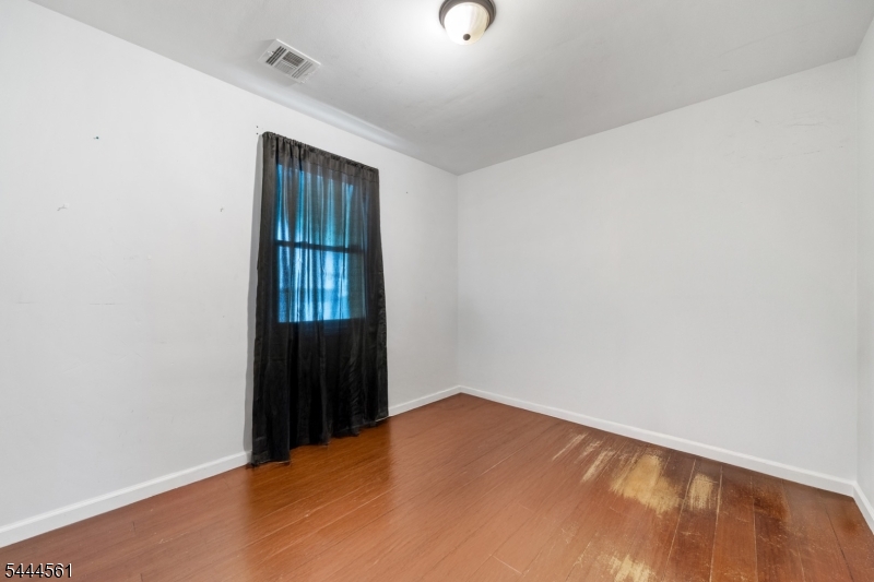 73 Raritan Avenue Paterson, NJ 07503 - Photo 10 of 18