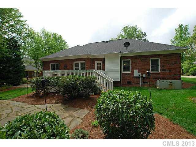 8105 Stevens Mill Road Matthews, NC 28104 - Photo 2 of 16 Gallery Image 2