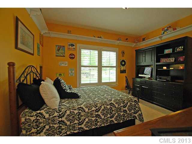 8105 Stevens Mill Road Matthews, NC 28104 - Photo 14 of 16 Gallery Image 14
