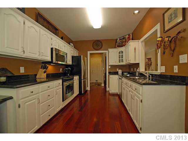 8105 Stevens Mill Road Matthews, NC 28104 - Photo 4 of 16 Gallery Image 4