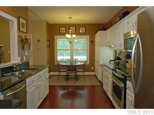 8105 Stevens Mill Road Matthews, NC 28104 - Photo 6 of 16 Gallery Image 6