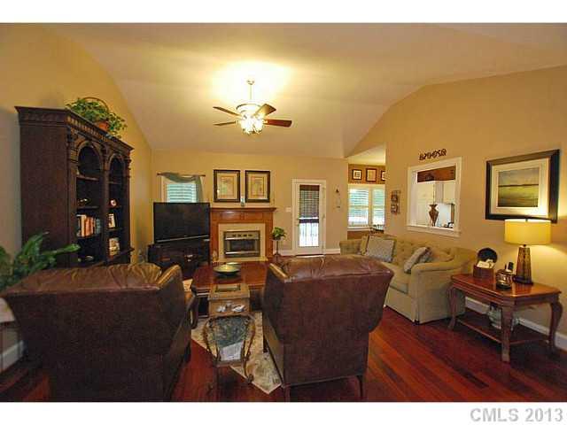 8105 Stevens Mill Road Matthews, NC 28104 - Photo 8 of 16 Gallery Image 8