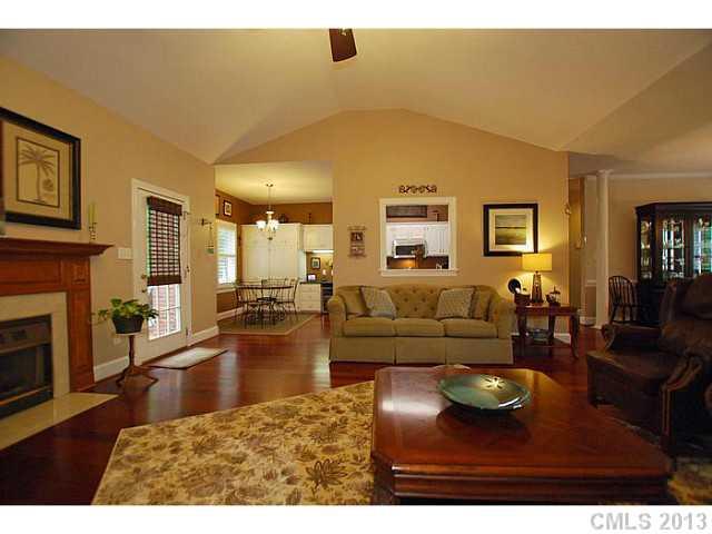 8105 Stevens Mill Road Matthews, NC 28104 - Photo 9 of 16 Gallery Image 9
