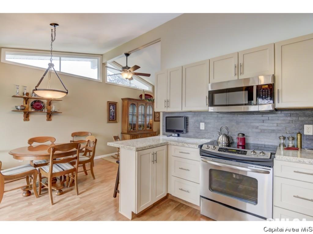 2321 Makemie Avenue Springfield, IL 62704 - Photo 3 of 23 Gallery Image 3