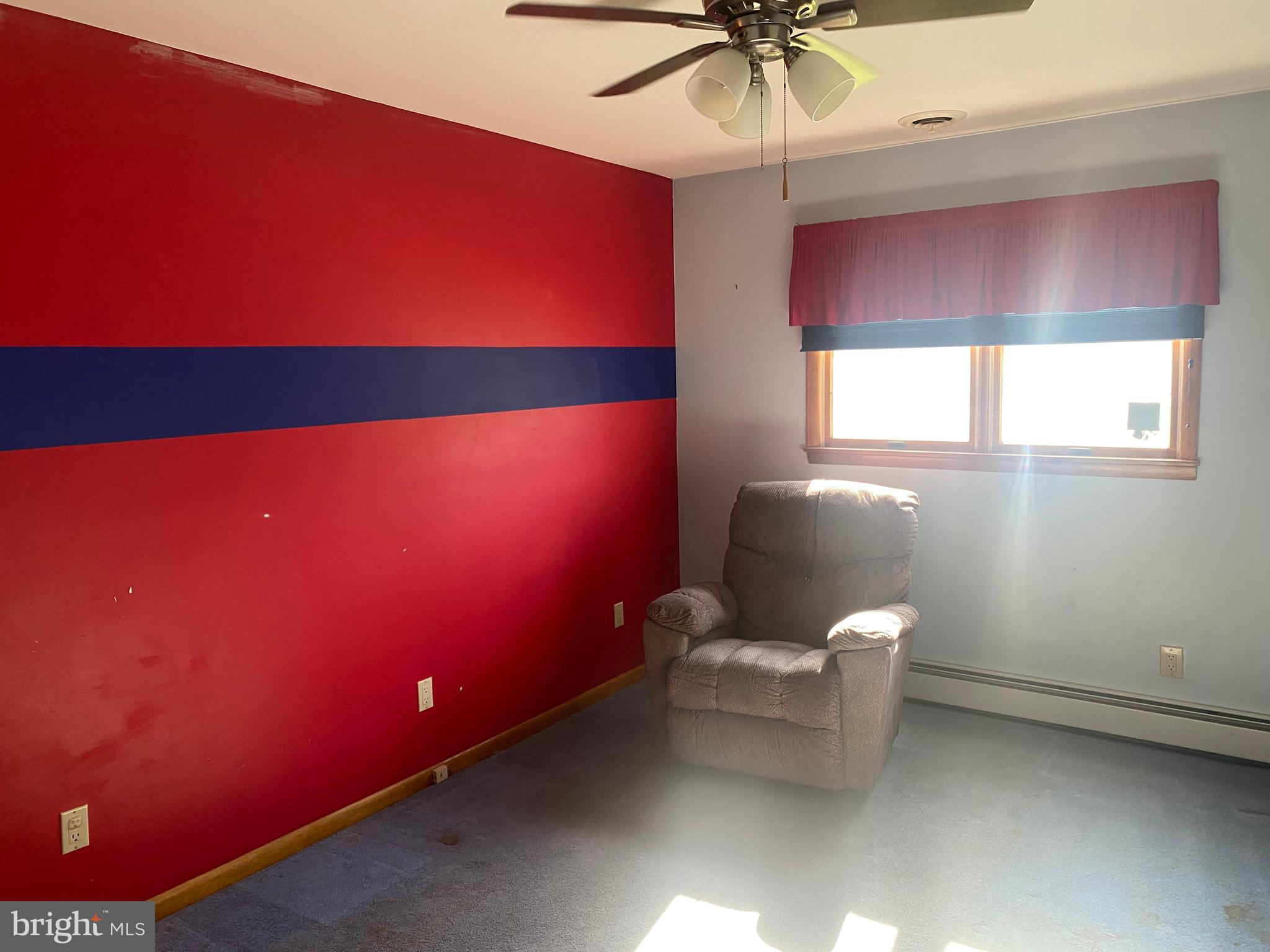 18 Alden Avenue Delran, NJ 08075 - Photo 18 of 32 a living room with furniture and a window