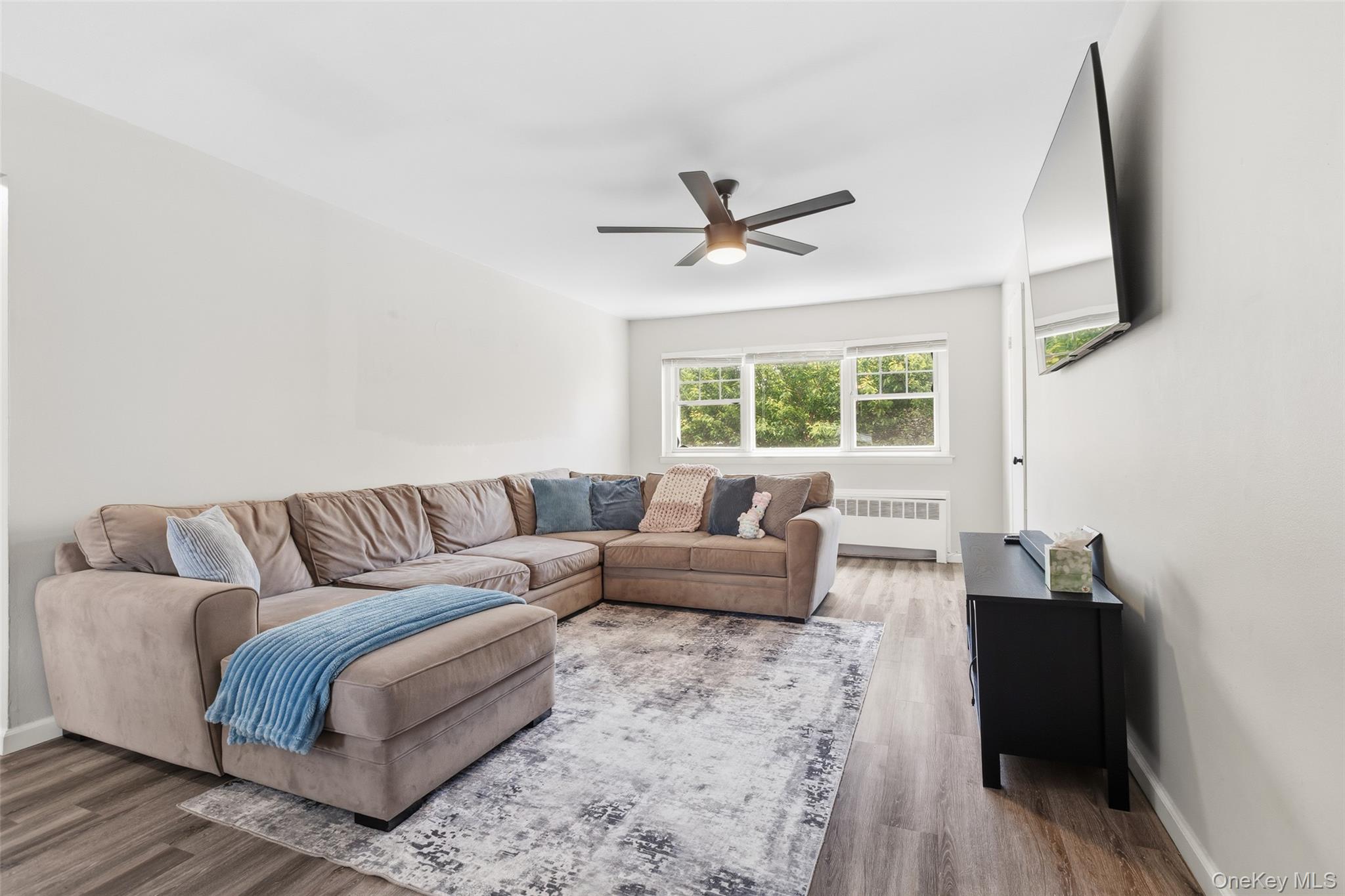1879 Crompond Road, Unit F3 Peekskill, NY 10566 - Photo 3 of 17