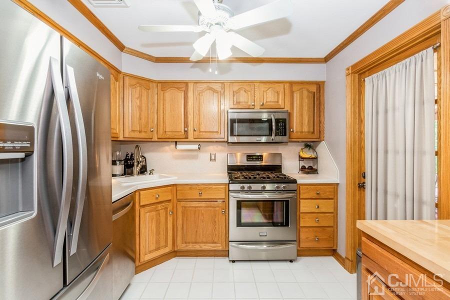 69 George Avenue Middlesex, NJ 08846 - Photo 9 of 22 Gallery Image 9