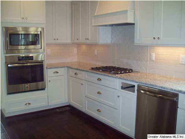 409 North Highland Ridge Lane, Unit 20 Chelsea, AL 35043 - Photo 6 of 32