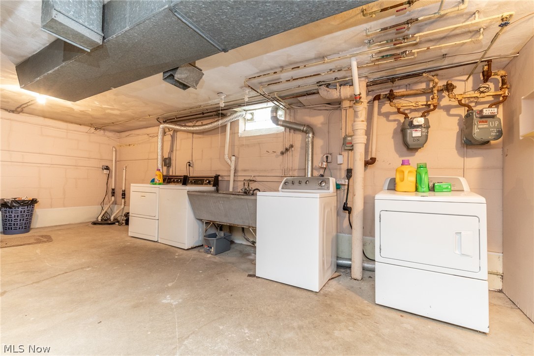 13507 Cedar Road Cleveland, OH 44118 - Photo 23 of 29