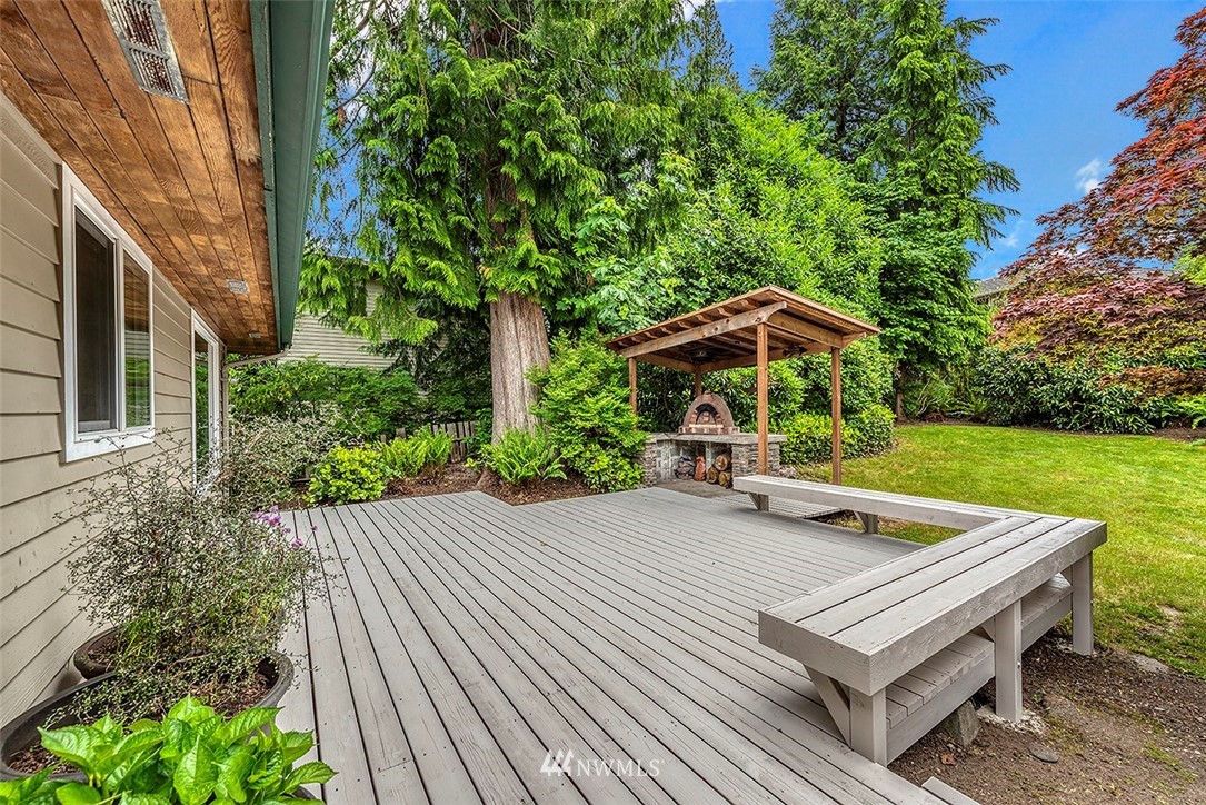 8510 186th Street Southwest Edmonds, WA 98026 - Photo 17 of 21 Gallery Image 17