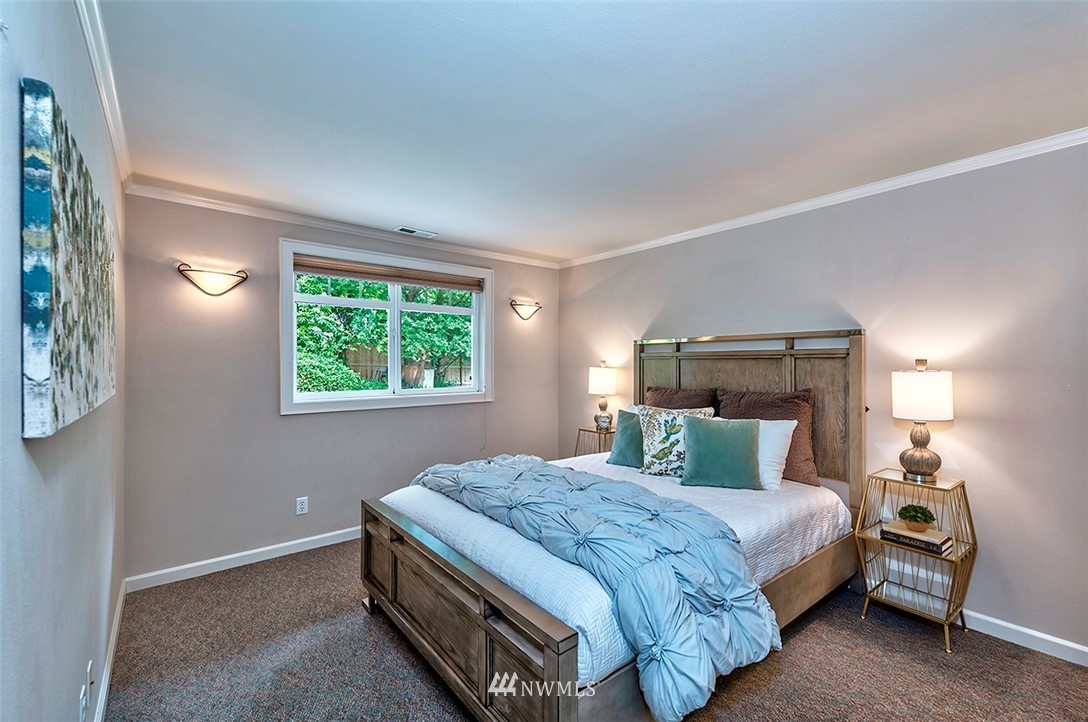8510 186th Street Southwest Edmonds, WA 98026 - Photo 10 of 21 Gallery Image 10
